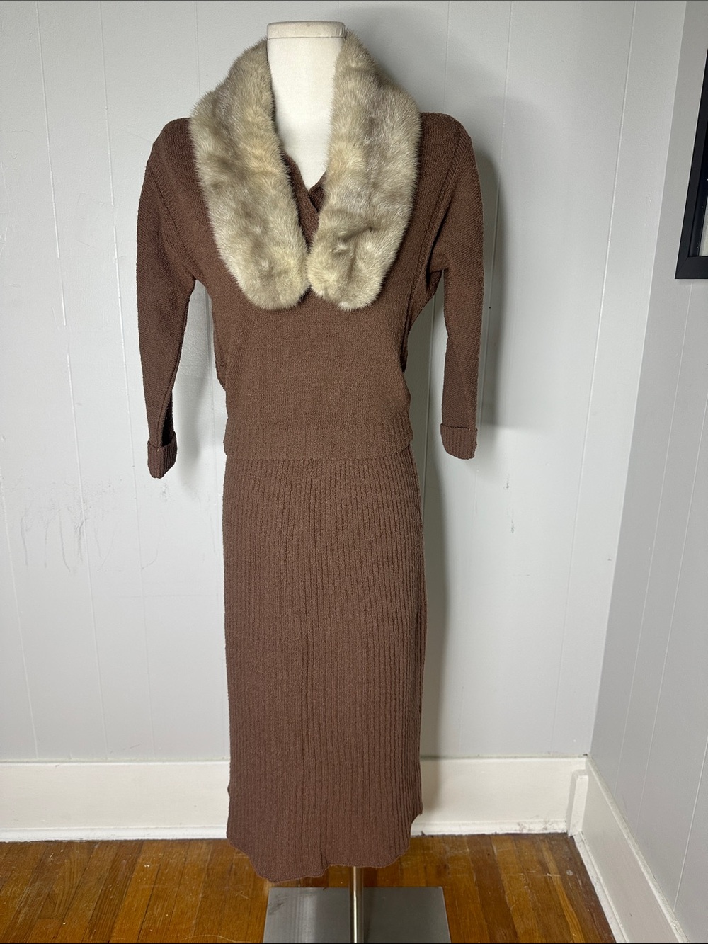 Vintage 40s Brown Knit Sweater Set With Mink Stole